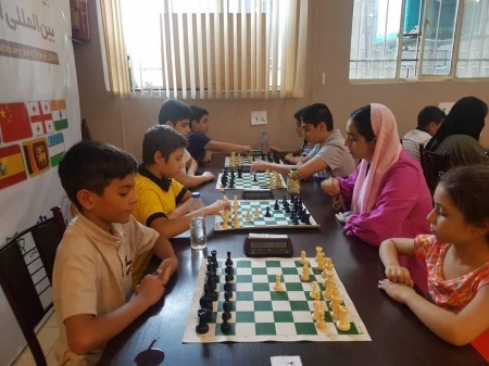 حضور مدرسه شطرنج باران